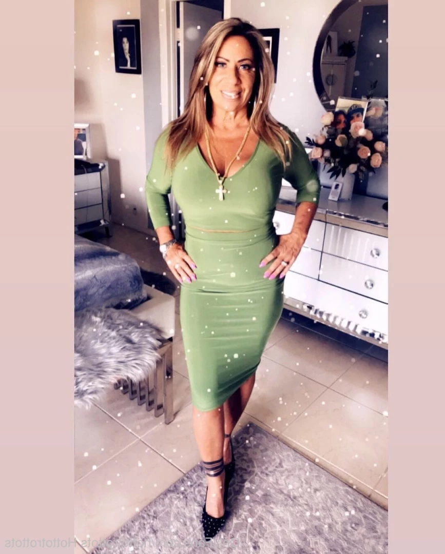 Queen Tots [ hottotrottots ] Onlyfans leaked photo 8462587 on Hotleaks.tv
