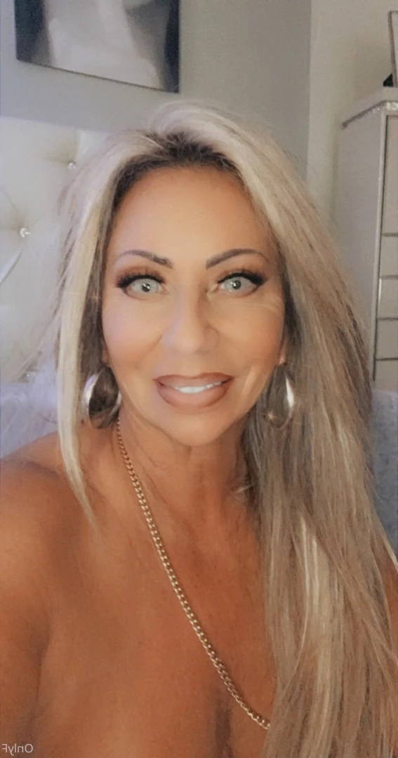 Queen Tots [ hottotrottots ] Onlyfans leaked photo 8463233 on Hotleaks.tv
