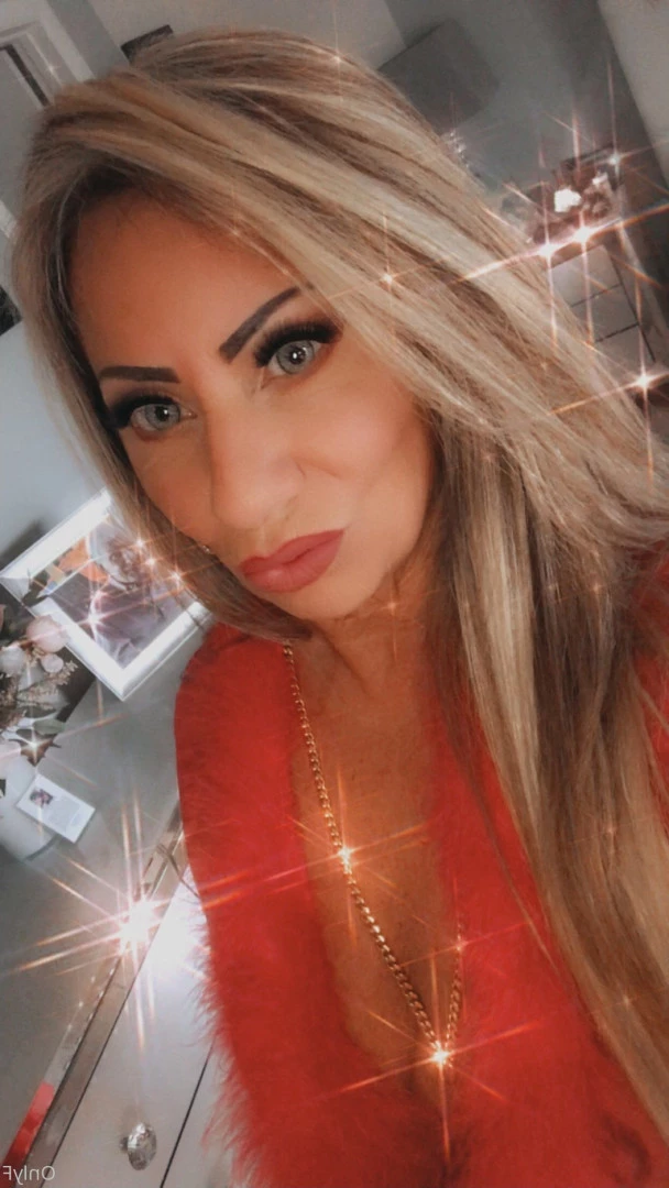 Queen Tots [ hottotrottots ] Onlyfans leaked photo 8464973 on Hotleaks.tv