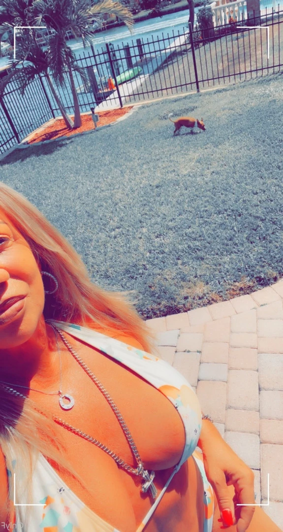 Queen Tots [ hottotrottots ] Onlyfans leaked photo 8466231 on Hotleaks.tv