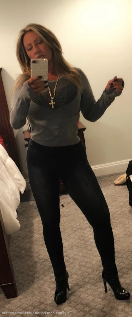 Queen Tots [ hottotrottots ] Onlyfans leaked photo 8466810 on Hotleaks.tv
