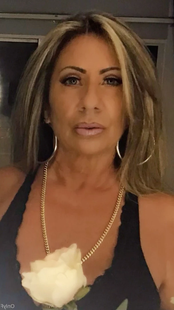 Queen Tots [ hottotrottots ] Onlyfans leaked photo 8467604 on Hotleaks.tv