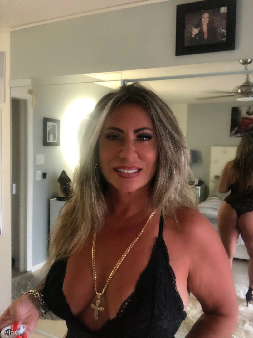 Queen Tots [ hottotrottots ] Onlyfans leaked photo 8468124 on Hotleaks.tv