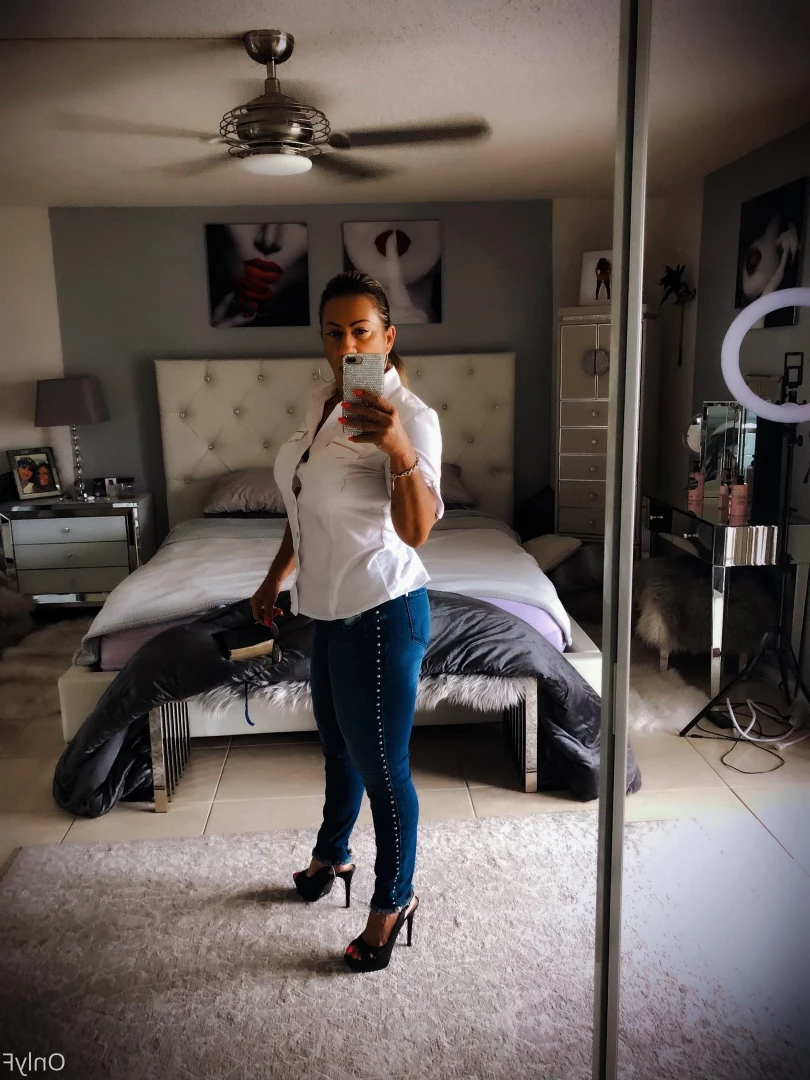 Queen Tots [ hottotrottots ] Onlyfans leaked photo 8468223 on Hotleaks.tv