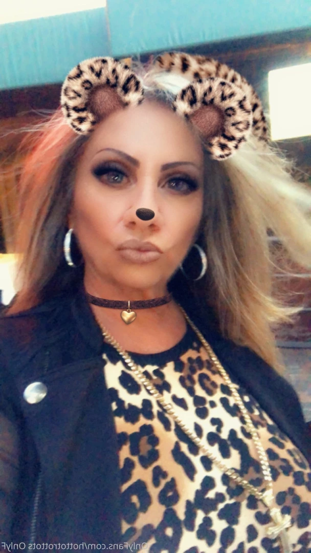 Queen Tots [ hottotrottots ] Onlyfans leaked photo 8468508 on Hotleaks.tv