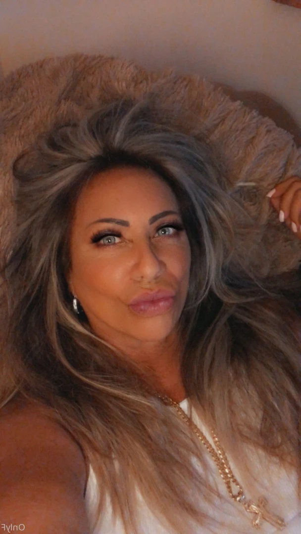 Queen Tots [ hottotrottots ] Onlyfans leaked photo 8469470 on Hotleaks.tv