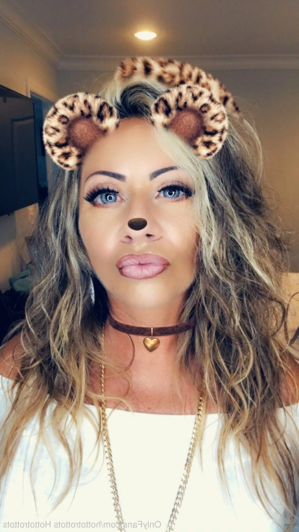 Queen Tots [ hottotrottots ] Onlyfans leaked photo 8470185 on Hotleaks.tv