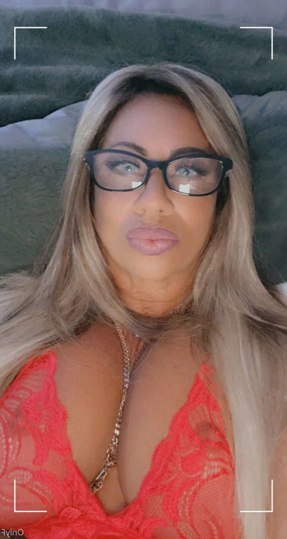 Queen Tots [ hottotrottots ] Onlyfans leaked photo 8470565 on Hotleaks.tv