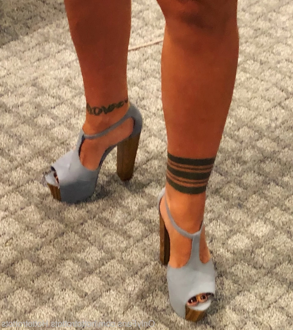 Queen Tots [ hottotrottots ] Onlyfans leaked photo 8470654 on Hotleaks.tv