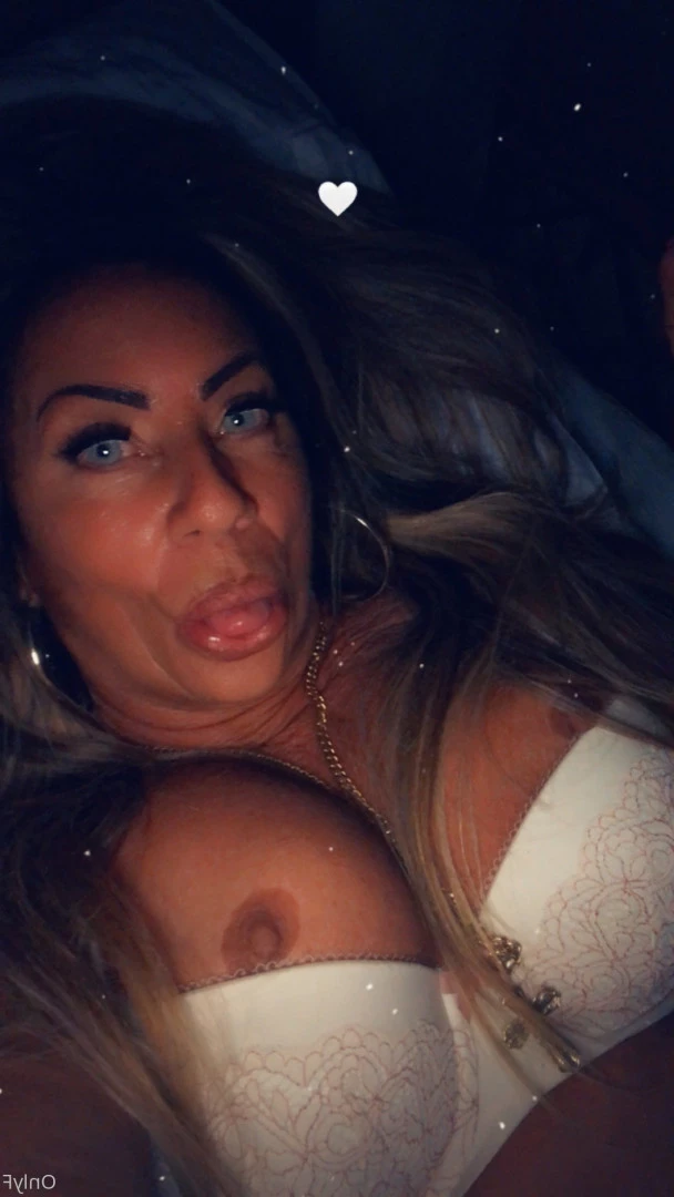 Queen Tots [ hottotrottots ] Onlyfans leaked photo 8471730 on Hotleaks.tv