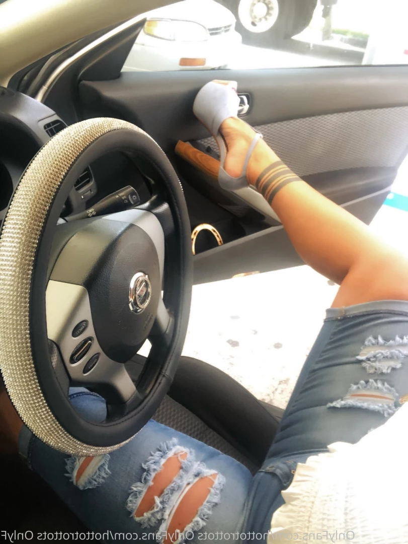Queen Tots [ hottotrottots ] Onlyfans leaked photo 8473159 on Hotleaks.tv