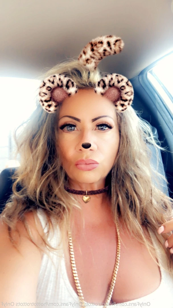 Queen Tots [ hottotrottots ] Onlyfans leaked photo 8475113 on Hotleaks.tv