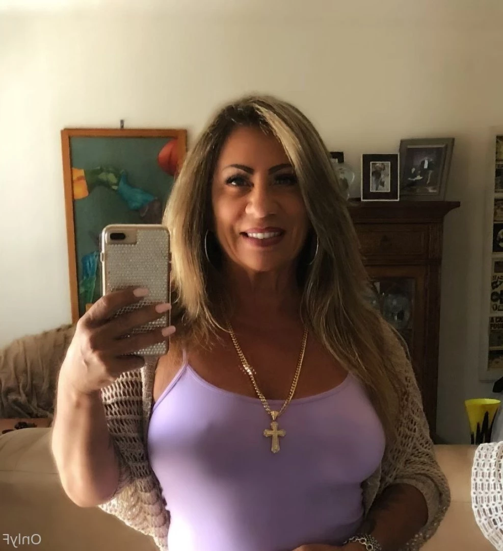 Queen Tots [ hottotrottots ] Onlyfans leaked photo 8475356 on Hotleaks.tv