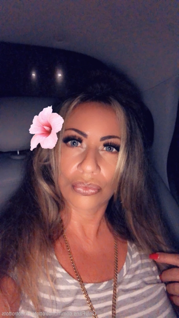 Queen Tots [ hottotrottots ] Onlyfans leaked photo 8475922 on Hotleaks.tv