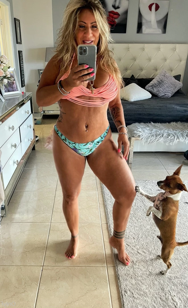 Queen Tots [ hottotrottots ] Onlyfans leaked photo 8476357 on Hotleaks.tv