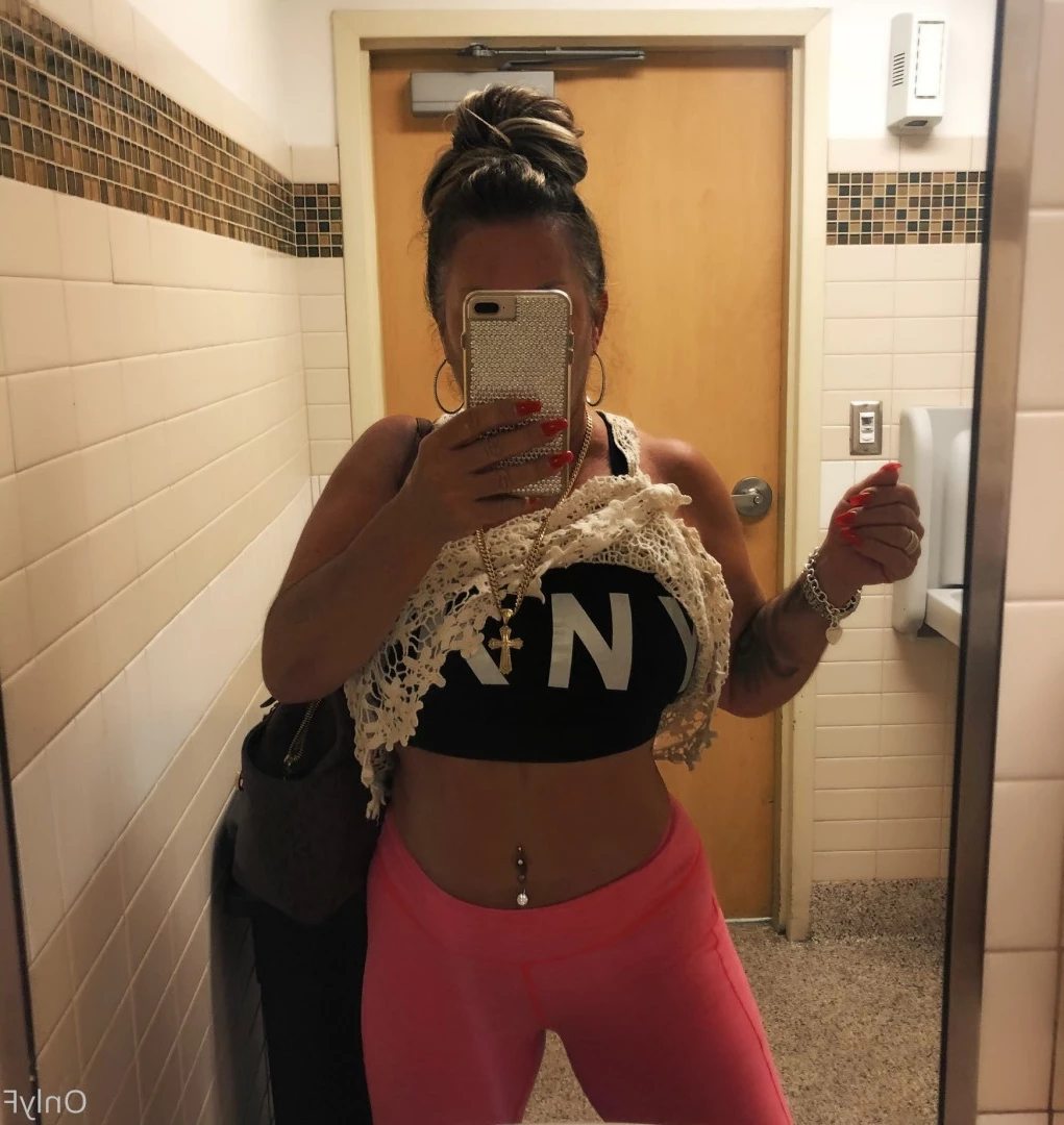 Queen Tots [ hottotrottots ] Onlyfans leaked photo 8477212 on Hotleaks.tv