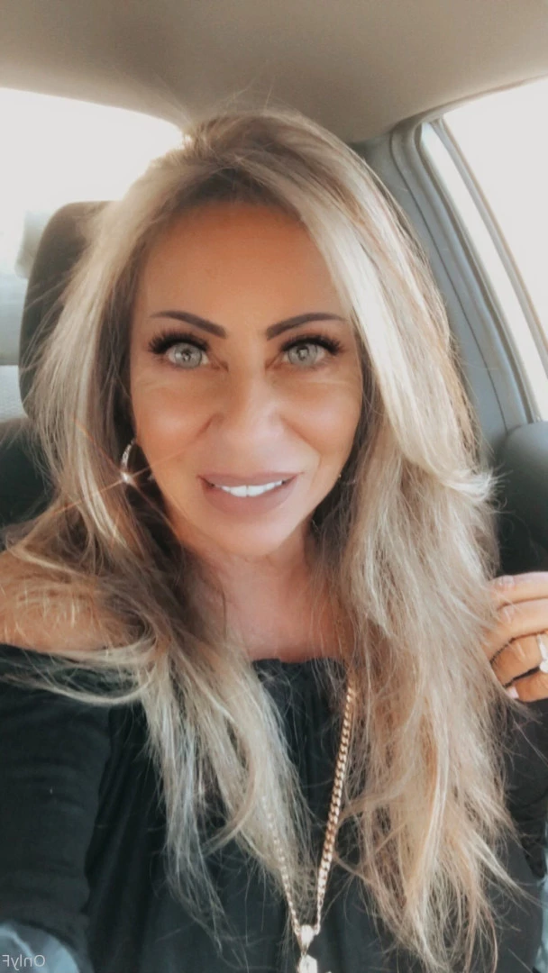 Queen Tots [ hottotrottots ] Onlyfans leaked photo 8477582 on Hotleaks.tv