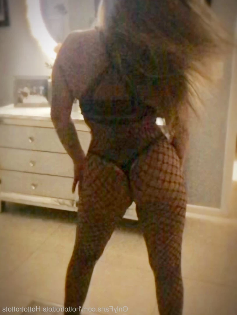 Queen Tots [ hottotrottots ] Onlyfans leaked photo 8477654 on Hotleaks.tv