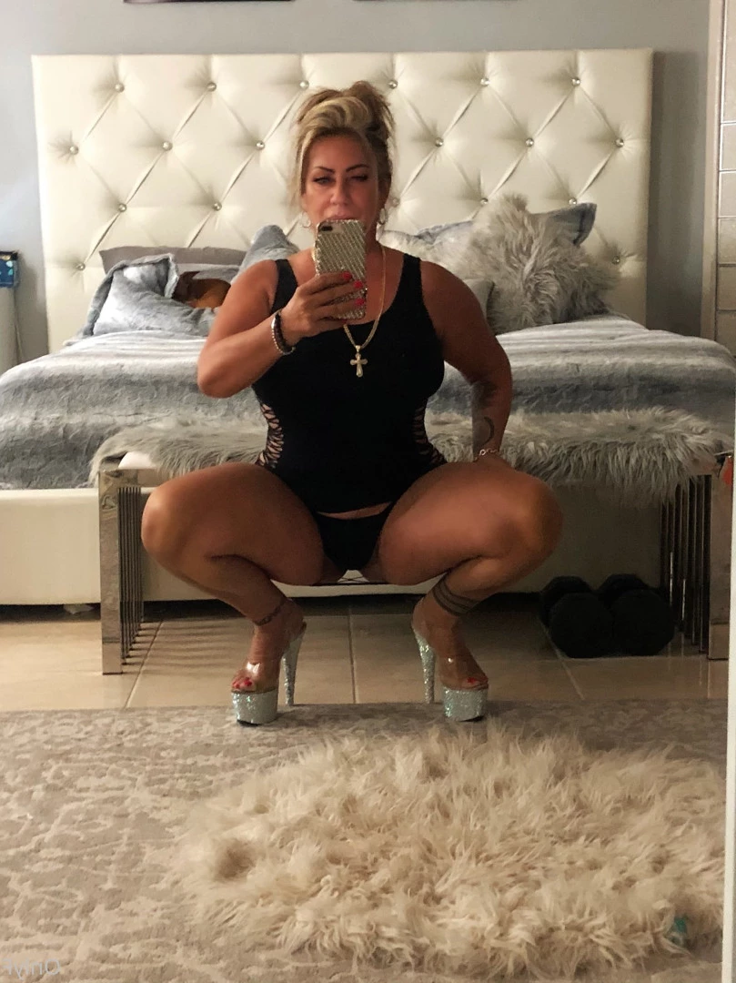 Queen Tots [ hottotrottots ] Onlyfans leaked photo 8478697 on Hotleaks.tv