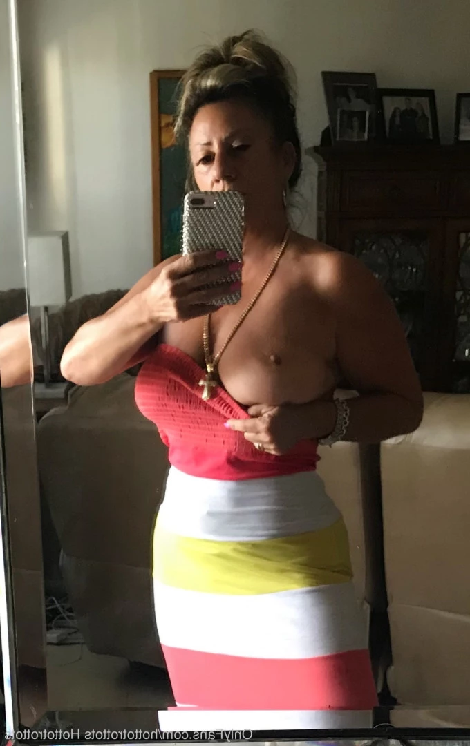 Queen Tots [ hottotrottots ] Onlyfans leaked photo 8478789 on Hotleaks.tv