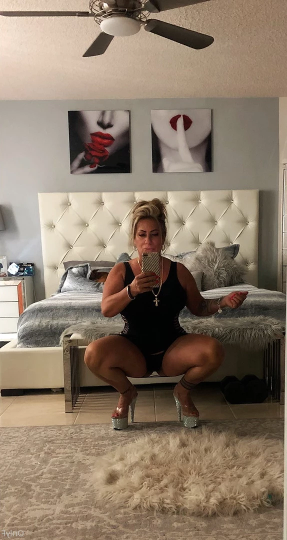 Queen Tots [ hottotrottots ] Onlyfans leaked photo 8481794 on Hotleaks.tv