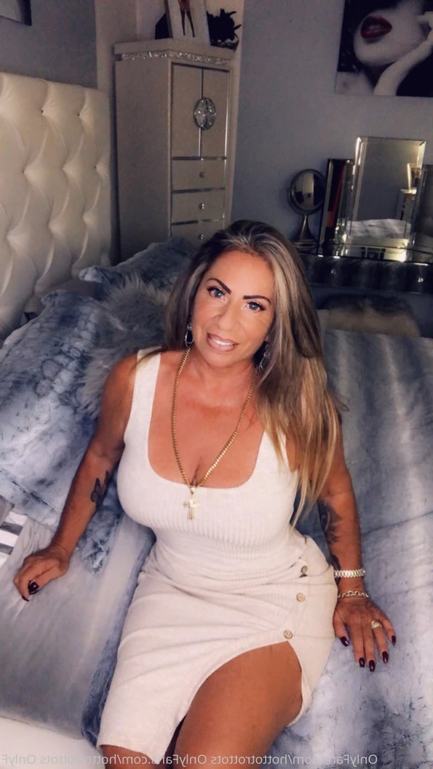 Queen Tots [ hottotrottots ] Onlyfans leaked photo 8482362 on Hotleaks.tv