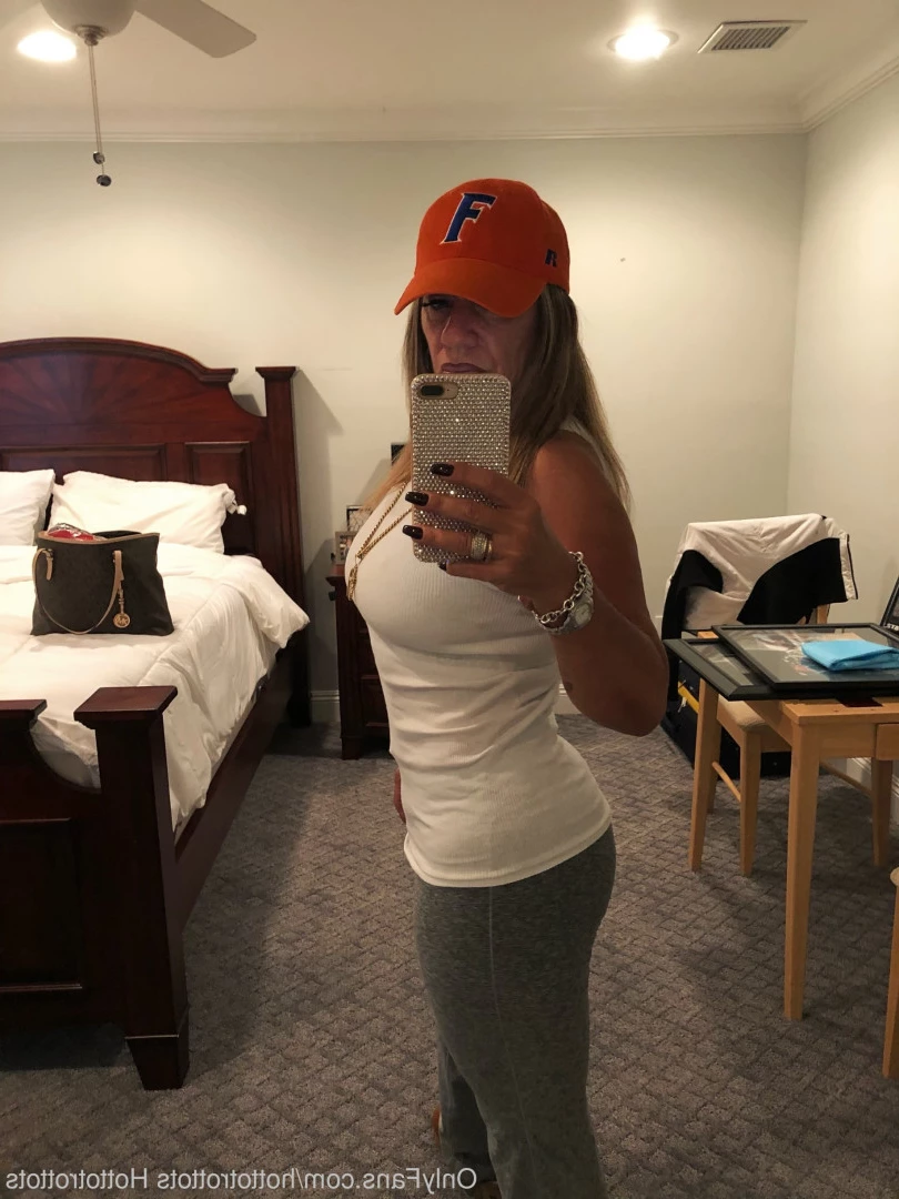 Queen Tots [ hottotrottots ] Onlyfans leaked photo 8482729 on Hotleaks.tv