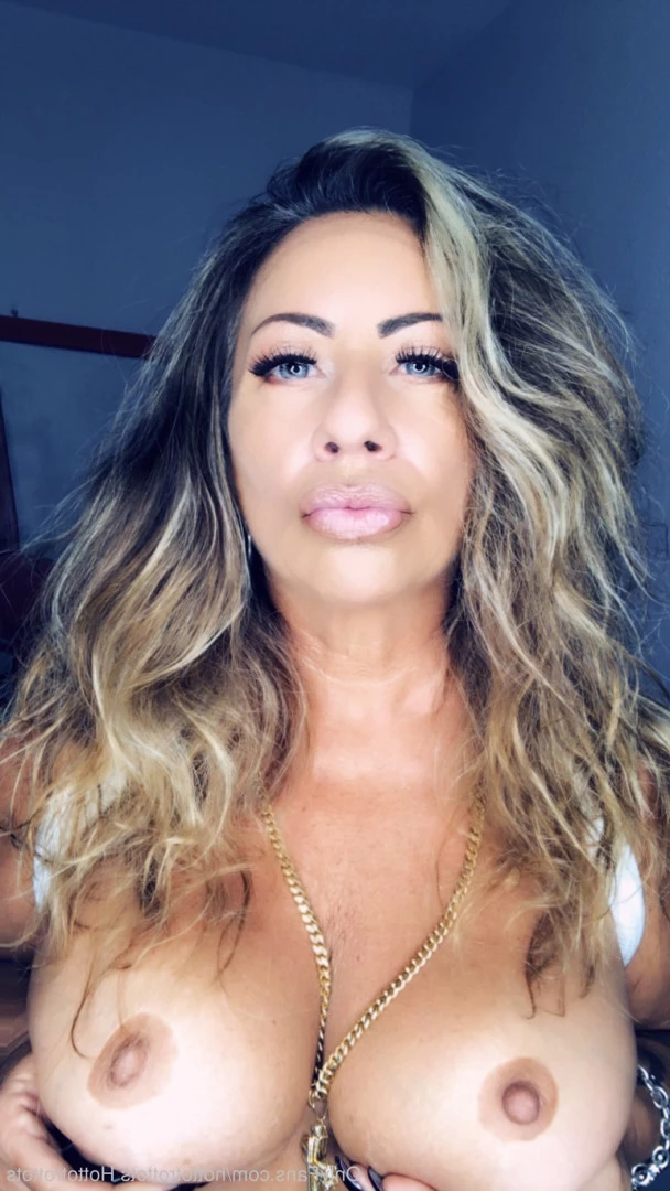 Queen Tots [ hottotrottots ] Onlyfans leaked photo 8484056 on Hotleaks.tv