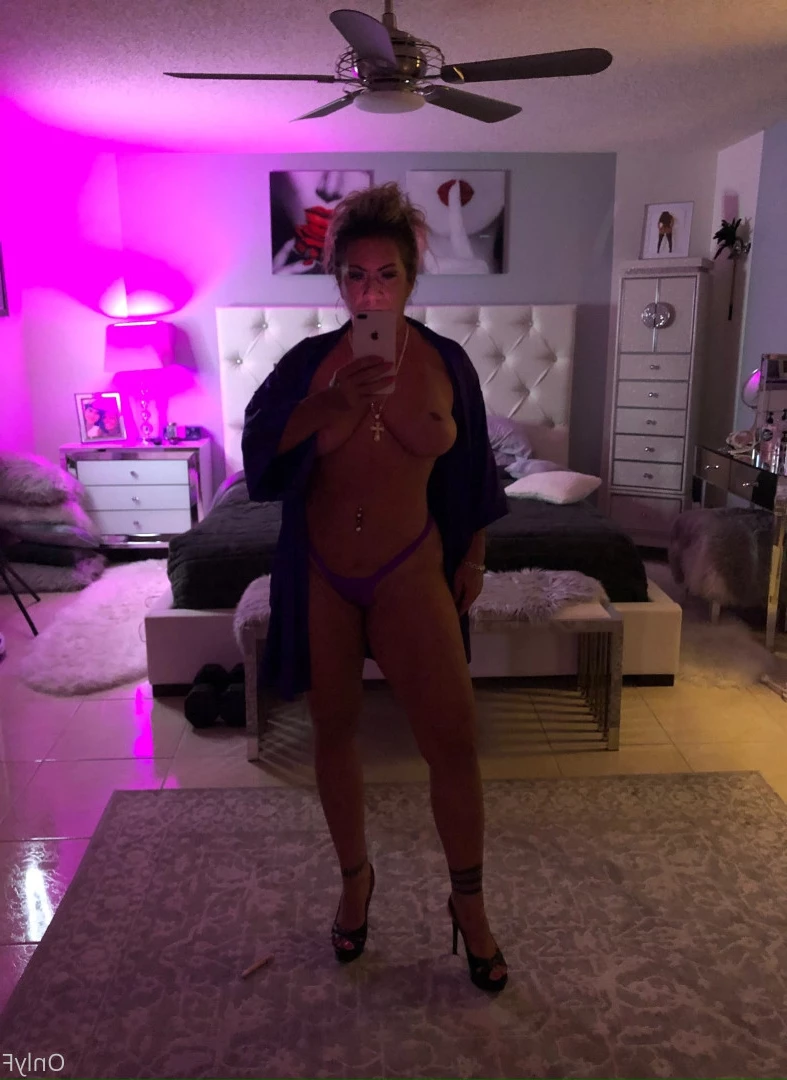 Queen Tots [ hottotrottots ] Onlyfans leaked photo 8485802 on Hotleaks.tv