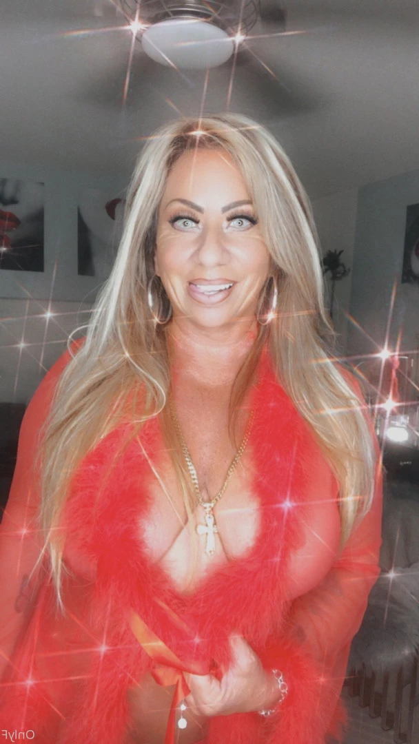 Queen Tots [ hottotrottots ] Onlyfans leaked photo 8485924 on Hotleaks.tv
