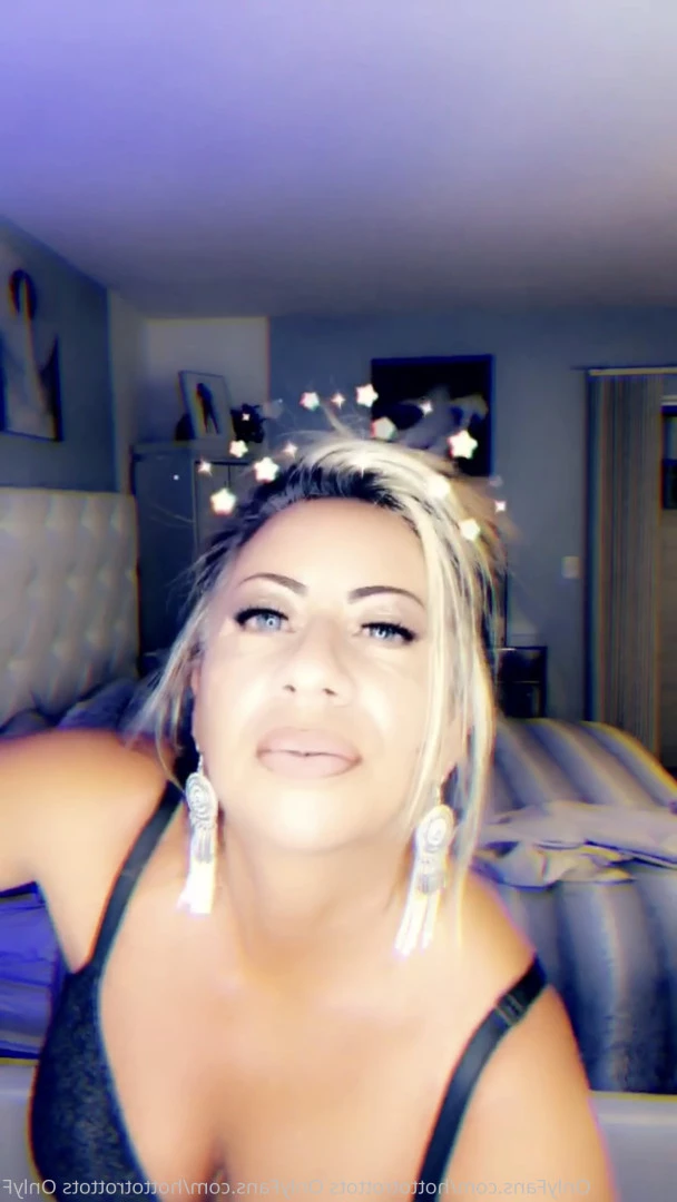 Queen Tots [ hottotrottots ] Onlyfans leaked photo 8486060 on Hotleaks.tv