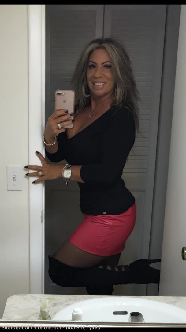 Queen Tots [ hottotrottots ] Onlyfans leaked photo 8486164 on Hotleaks.tv