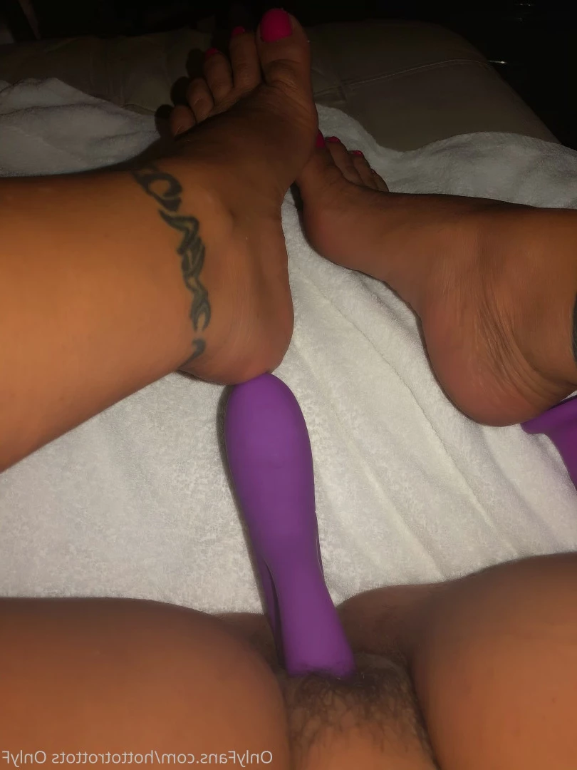 Queen Tots [ hottotrottots ] Onlyfans leaked photo 8486360 on Hotleaks.tv