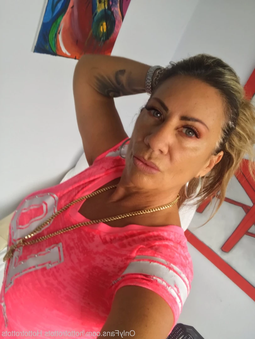 Queen Tots [ hottotrottots ] Onlyfans leaked photo 8490922 on Hotleaks.tv