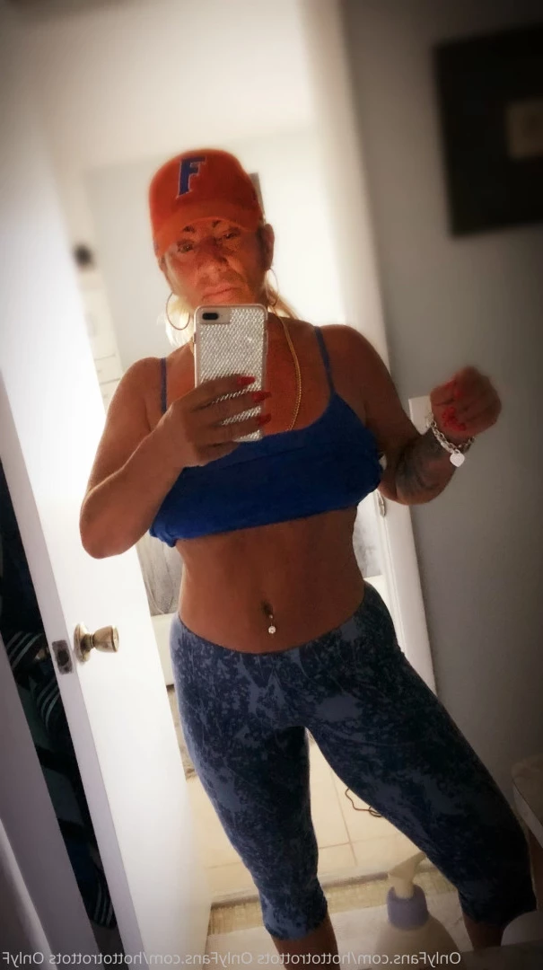 Queen Tots [ hottotrottots ] Onlyfans leaked photo 8490935 on Hotleaks.tv