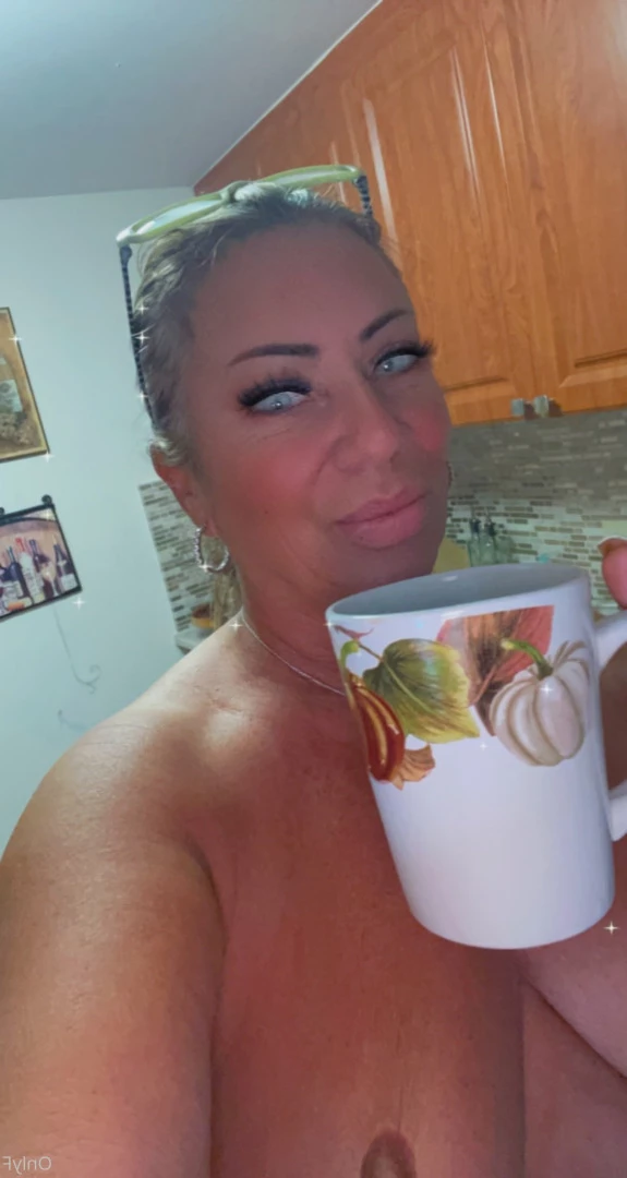 Queen Tots [ hottotrottots ] Onlyfans leaked photo 8492594 on Hotleaks.tv