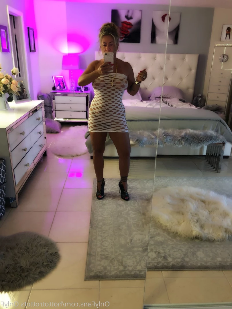 Queen Tots [ hottotrottots ] Onlyfans leaked photo 8493224 on Hotleaks.tv