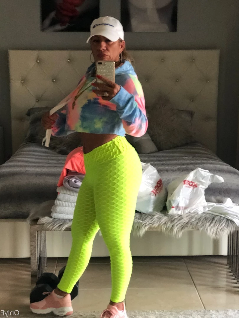Queen Tots [ hottotrottots ] Onlyfans leaked photo 8496070 on Hotleaks.tv