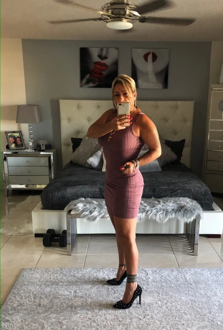 Queen Tots [ hottotrottots ] Onlyfans leaked photo 8496325 on Hotleaks.tv
