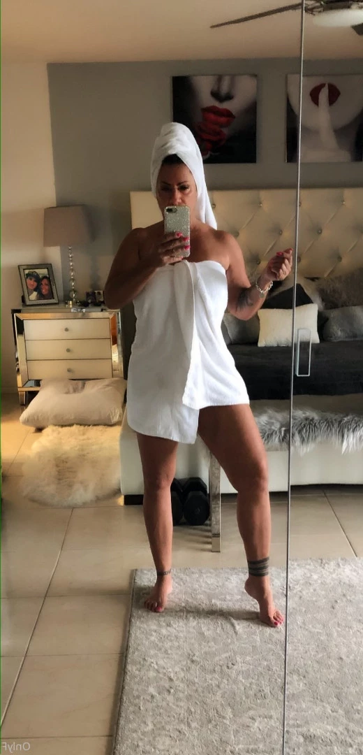 Queen Tots [ hottotrottots ] Onlyfans leaked photo 8496676 on Hotleaks.tv