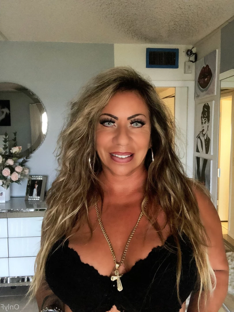 Queen Tots [ hottotrottots ] Onlyfans leaked photo 8496875 on Hotleaks.tv