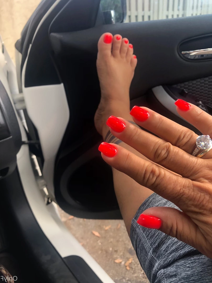 Queen Tots [ hottotrottots ] Onlyfans leaked photo 8498442 on Hotleaks.tv
