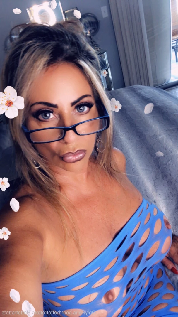 Queen Tots [ hottotrottots ] Onlyfans leaked photo 8498689 on Hotleaks.tv