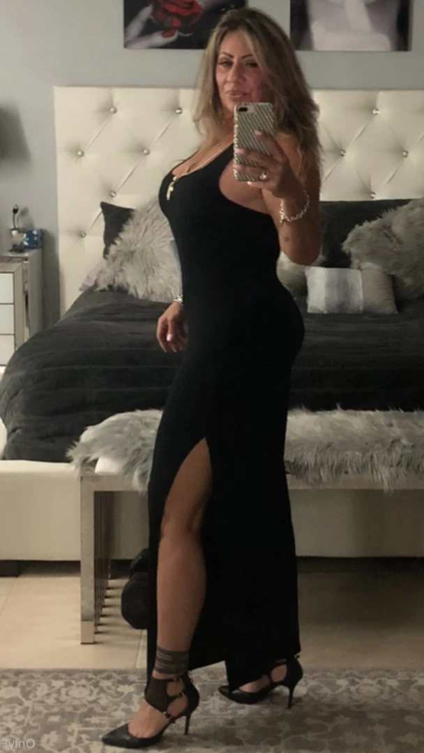 Queen Tots [ hottotrottots ] Onlyfans leaked photo 8498738 on Hotleaks.tv