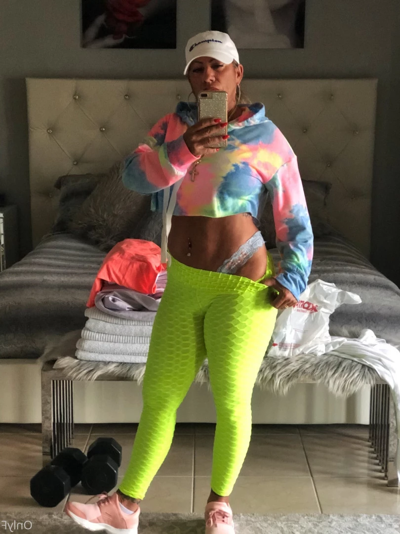 Queen Tots [ hottotrottots ] Onlyfans leaked photo 8499404 on Hotleaks.tv