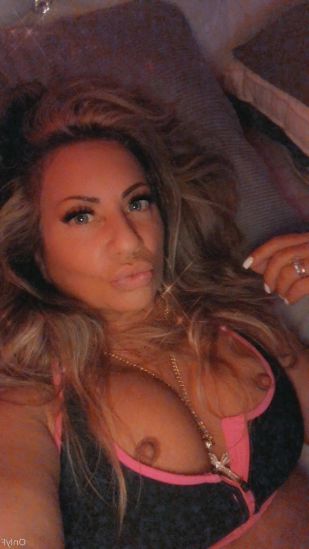 Queen Tots [ hottotrottots ] Onlyfans leaked photo 8500103 on Hotleaks.tv