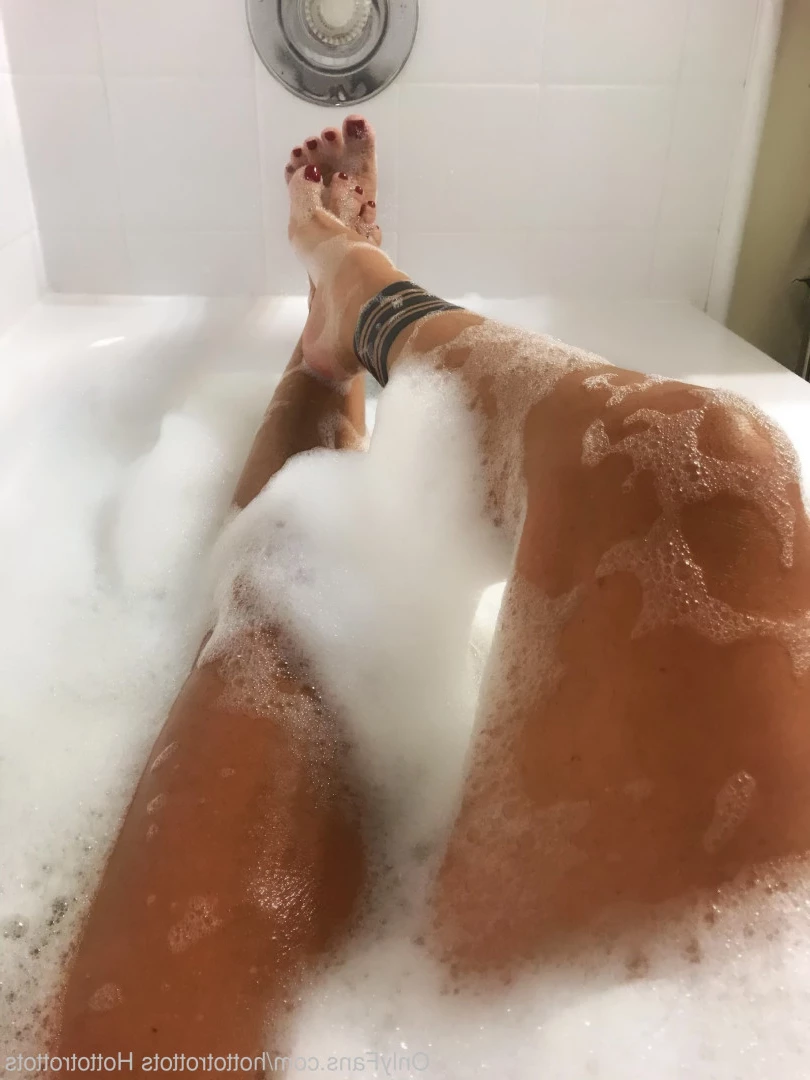 Queen Tots [ hottotrottots ] Onlyfans leaked photo 8501171 on Hotleaks.tv