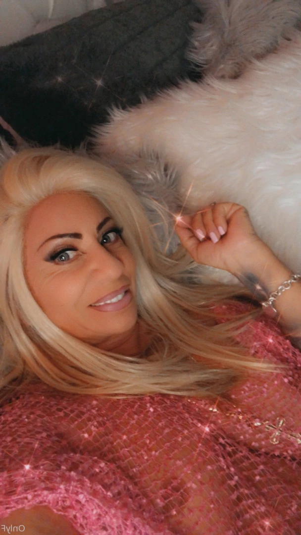Queen Tots [ hottotrottots ] Onlyfans leaked photo 8501675 on Hotleaks.tv