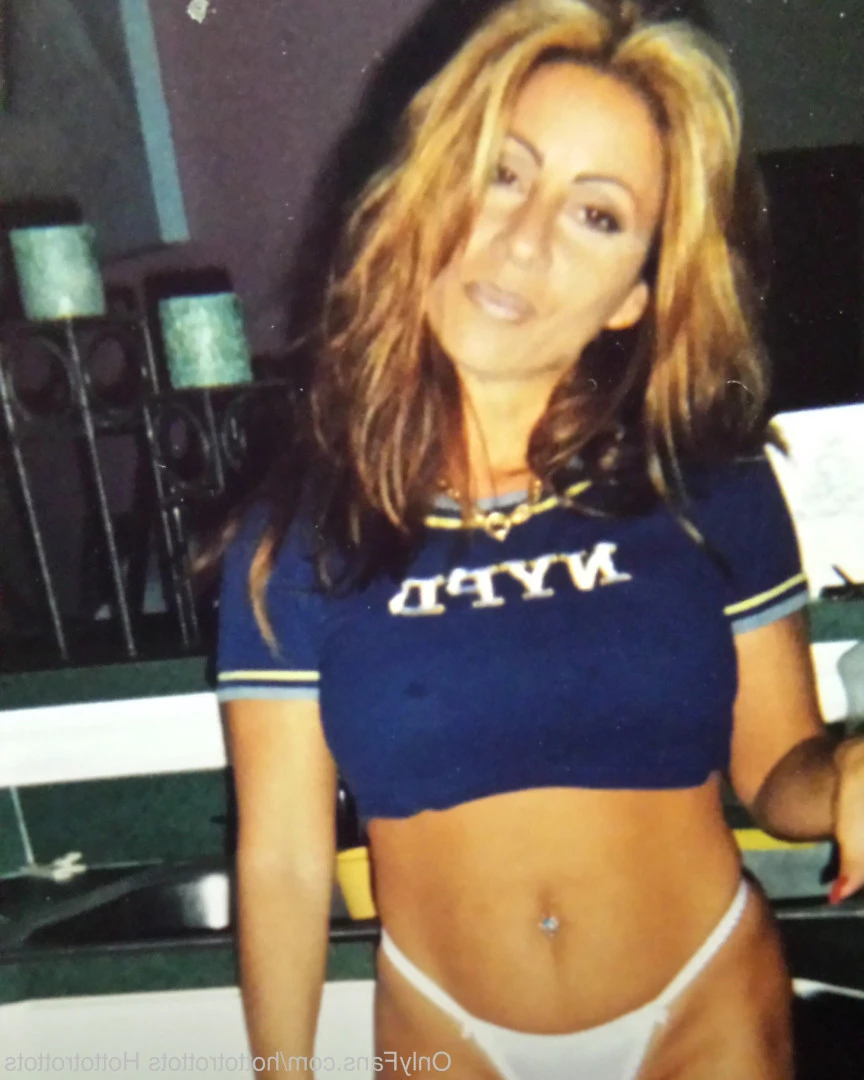 Queen Tots [ hottotrottots ] Onlyfans leaked photo 8501849 on Hotleaks.tv