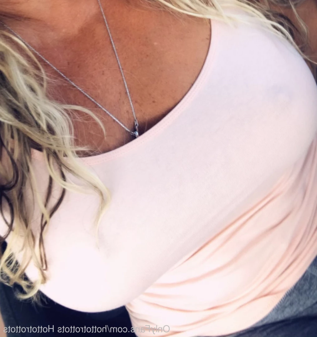 Queen Tots [ hottotrottots ] Onlyfans leaked photo 8502522 on Hotleaks.tv
